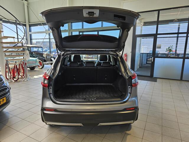 Nissan QASHQAI 1.2 Tekna 18'' panodak