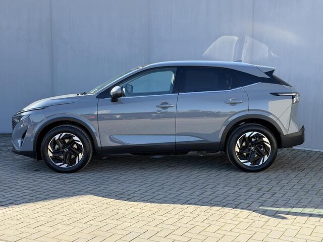 Nissan QASHQAI 1.3 MHEV Xtronic N-Connecta Automaat / Panorama dak / Fabrieksgarantie tot 03-2028 / Facelift / 1.800 kg trekgewicht / Elektrische klep / HUD / Camera 360° / Cold pack / Stuur-, stoel- en voorruitverwarming / Navigatie / Apple Carplay Android / 18" LM w
