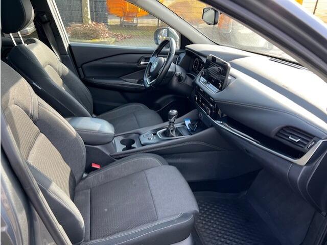 Nissan QASHQAI 1.3 MHEV 104kw Business Access klima camera