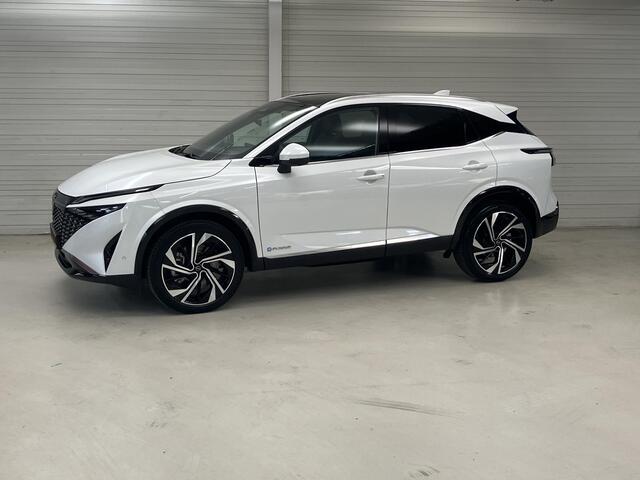 Nissan QASHQAI 1.5 e-Power Tekna / Eerste Eigenaar / NL auto / Fabrieksgarantie t/m 01-2028 / Panoramadak / Lederen Bekleding / Stoel- en Stuurverwarming / Verwarmde Voorruit / Adaptive Cruise Control / Google Maps Navigatie / 360 Graden Camera /