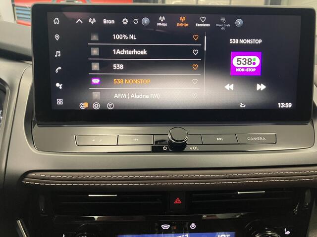 Nissan QASHQAI 1.5 e-Power Tekna / Eerste Eigenaar / NL auto / Fabrieksgarantie t/m 01-2028 / Panoramadak / Lederen Bekleding / Stoel- en Stuurverwarming / Verwarmde Voorruit / Adaptive Cruise Control / Google Maps Navigatie / 360 Graden Camera /