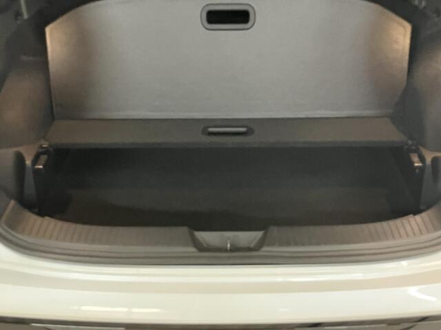 Nissan QASHQAI 1.5 e-Power Tekna / Eerste Eigenaar / NL auto / Fabrieksgarantie t/m 01-2028 / Panoramadak / Lederen Bekleding / Stoel- en Stuurverwarming / Verwarmde Voorruit / Adaptive Cruise Control / Google Maps Navigatie / 360 Graden Camera /