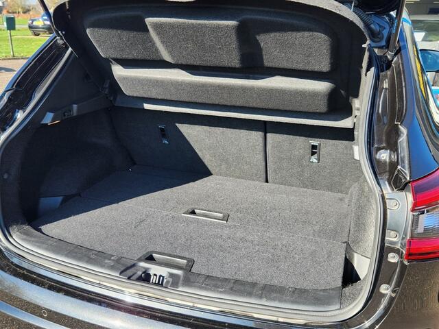 Nissan QASHQAI 1.3 Dig-T Tekna, 160pk, Trekhaak, Navi, Panoramadak, Keyless, 19 inch