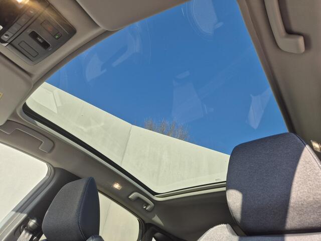 Nissan QASHQAI 1.3 MHEV Xtronic N-Connecta Automaat / Facelift / Fabrieksgarantie tot 03-2028<100.000 / 1.800 kg trekgewicht / Panorama dak / Elektrische klep / head-up display / Camera 360° / Cold pack & Pack Easy / Stuur-, stoel- en voorruitverwarming / Navigatie / A