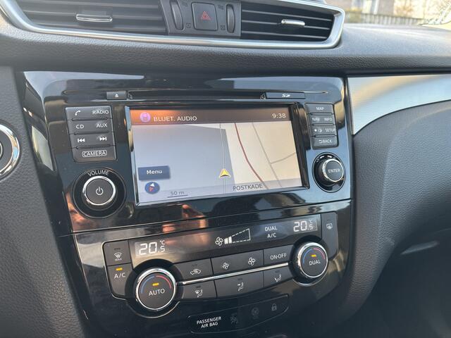 Nissan QASHQAI 1.2 N-Connecta Automaat All-Seasons / Panoramadak / Camera