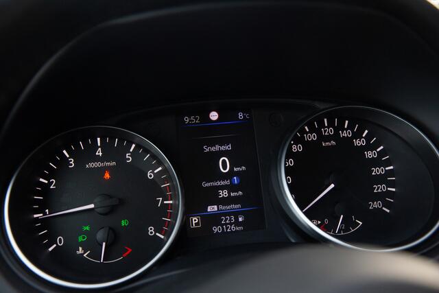 Nissan QASHQAI 1.3 DIG-T N-Connecta , Panoramadak, Trekhaak,