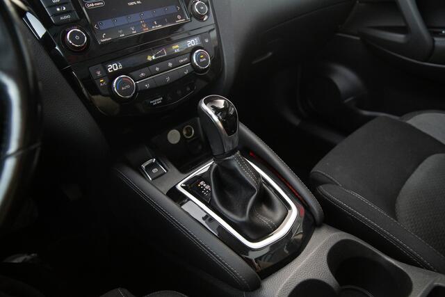 Nissan QASHQAI 1.3 DIG-T N-Connecta , Panoramadak, Trekhaak,