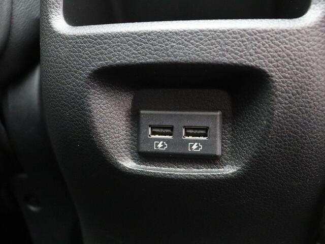 Nissan QASHQAI 1.3 DIG-T Tekna | Pilot Assist | Climate control | Trekhaak | Stoel en voorruitverwarming | Apple carplay/Android auto | Panoramadak |