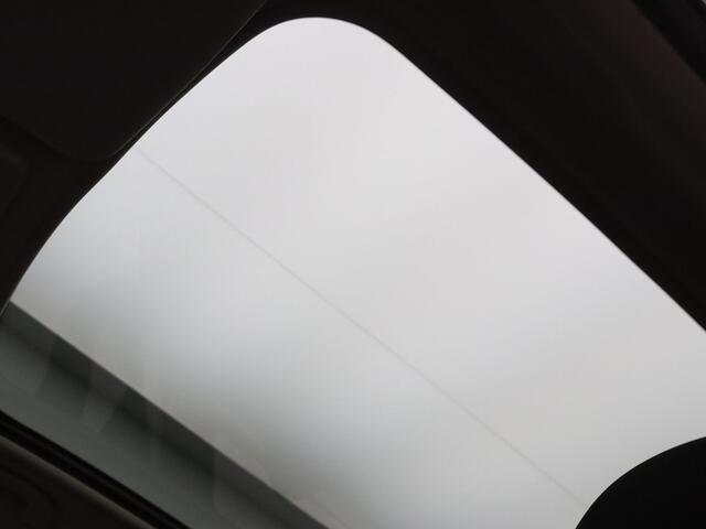 Nissan QASHQAI 1.3 DIG-T N-Connecta 160pk 360° Camera | Cruise | Navi | Parkeersens. v+a | Panoramadak