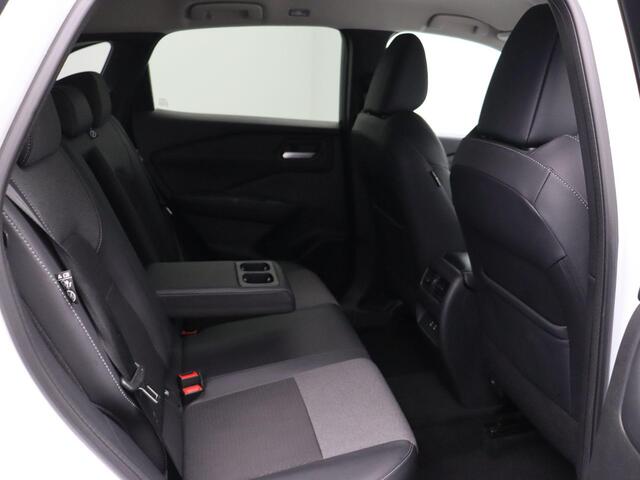 Nissan QASHQAI 158pk MHEV Xtronic N-Connecta | 360 camera | Stoel stuur verwarming | Clima | Head-Up Display.