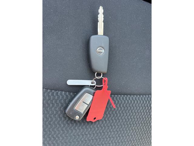 Nissan QASHQAI 1.3 DIG-T Acces Edition | Nieuw Binnen! | Camera | Clima | Trekhaak