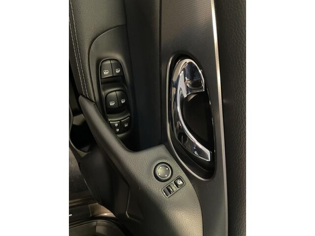 Nissan QASHQAI 1.3 DIG-T N-Connecta PANORAMADAK-NAVIGATIE-KOPLAMPEN ADAPTIEF-ACHTERUITRIJCAMERA