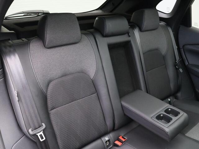 Nissan QASHQAI 158pk MHEV Xtronic N-Connecta | Panoramadak | Pilot Assist | Elektrische achterklep | Head-up Display | Stoel, stuur en voorruit verwarming | Rondomzicht camera |