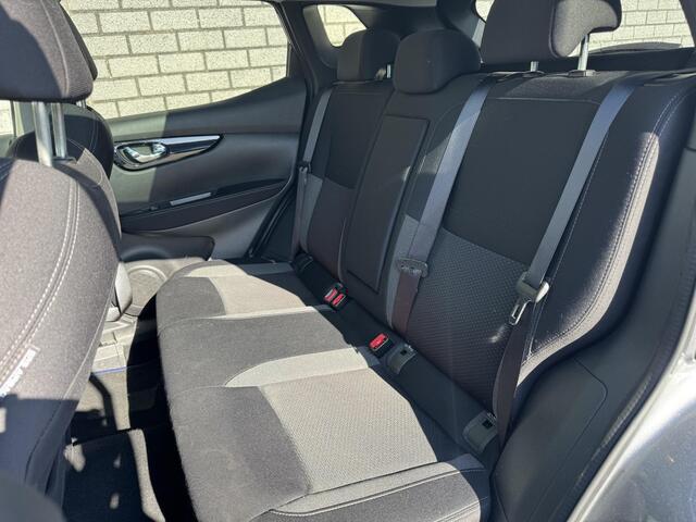 Nissan QASHQAI 1.3 DIG-T Design Edition | Dealer Onderhouden | Panoramadak | Trekhaak | All Season Banden |