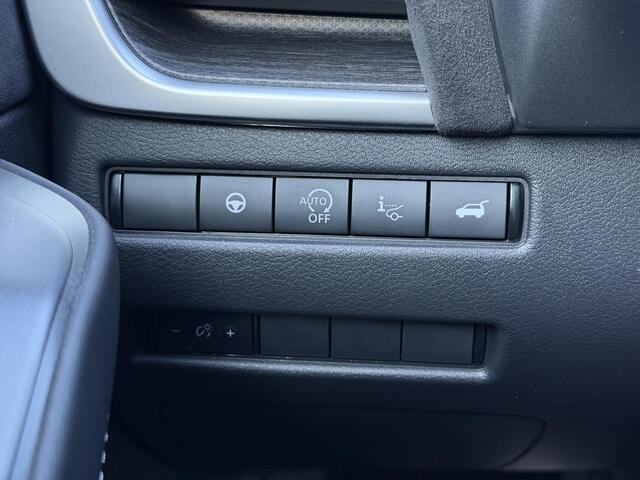 Nissan QASHQAI 1.3 MHEV Xtronic Tekna Plus Automaat / Nieuw model & Facelift / Fabrieksgarantie tot 09-2027 / Panoramadak / HUD / 360 Camera / Elektr. Stoelen met Massage / Stoel & Stuurwiel verwarming / BOSE Audio / DAB / Adaptieve Cruise / Clima / Lederen & Alcantara 