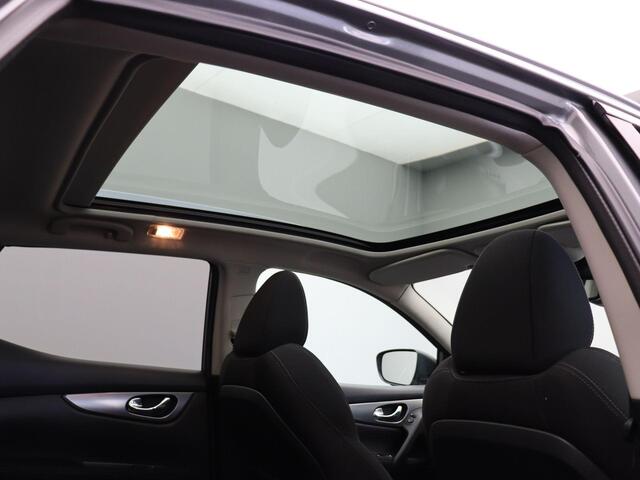 Nissan QASHQAI 1.2 N-Connecta | Panoramadak | Climate control | Trekhaak | Rondomzicht camera | Led-verlichting | Keyless entry |