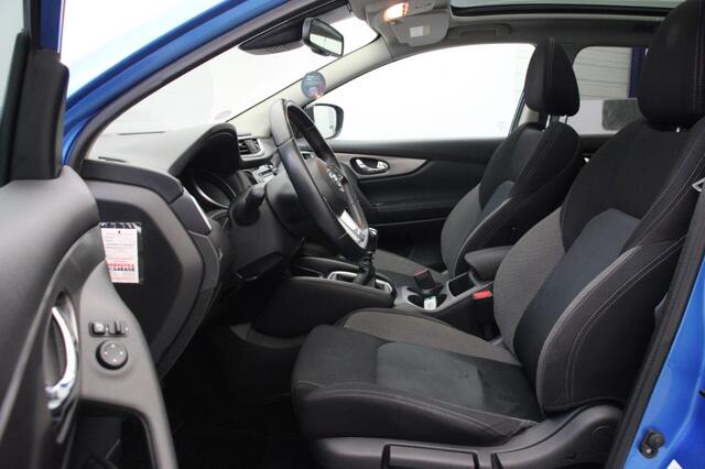 Nissan QASHQAI 1.2 N-Connecta - Panorama, Navi, Camera, PDC