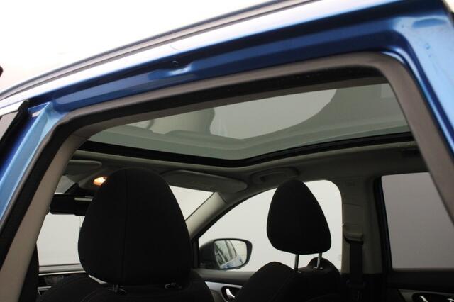 Nissan QASHQAI 1.2 N-Connecta - Panorama, Navi, Camera, PDC