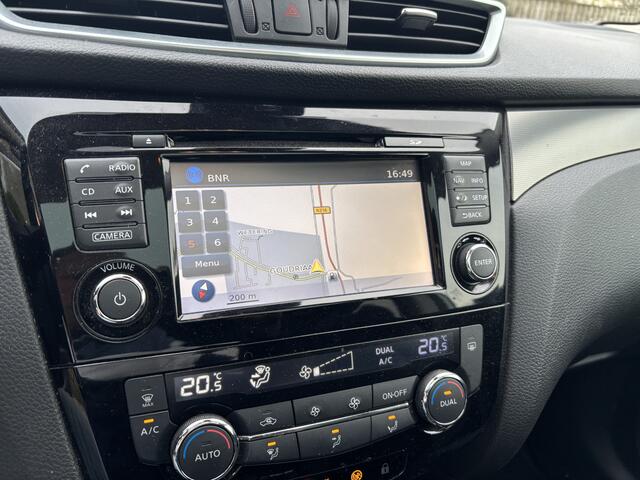 Nissan QASHQAI 1.2 Turbo N-Connecta Trekhaak / Panoramadak / 360-Camera