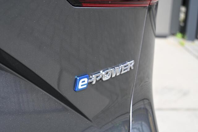 Nissan QASHQAI 1.5 e-Power Tekna Plus | 360 CAMERA | PANORAMADAK | LEDER | STUUR/STOELVERWARMING | NAVI | HUD | ADAPT. CRUISE CONTROL | BOSE | CLIMATE CONTROL | ALL-SEASONBANDEN | PDC | LMV