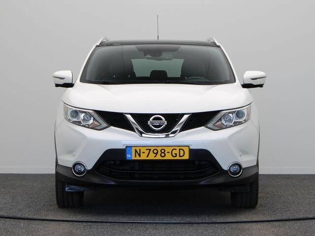 Nissan QASHQAI 1.6 Tekna | Climate control | Panoramadak | Rondomzicht camera | Trekhaak | Stoelverwarming | Half leder | Lichtmetalen velgen |