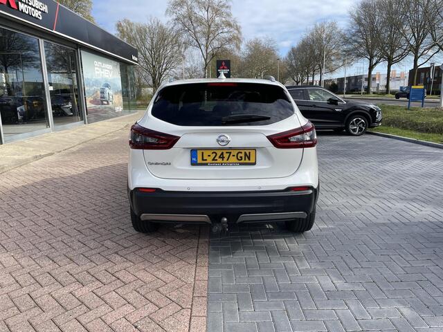Nissan QASHQAI 1.3 DIG-T Premium Edition Automaat 160PK | Panoramadak | Leder | Trekhaak | Carplay/Android | Navigatie