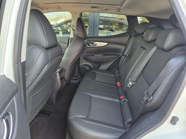 Nissan QASHQAI 1.3 DIG-T Tekna | Navigatie | Panoramadak | AppleCarplay/AndroidAuto |