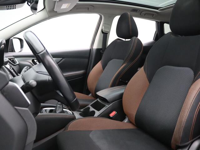 Nissan QASHQAI DIG-T N-Motion 140pk 360° Camera | Cruise | Parkeersens. v+a | Panoramadak | Trekhaak