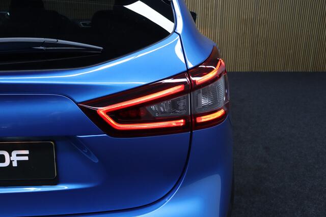 Nissan QASHQAI 1.3 DIG-T Design Edition | Panoramadak | Trekhaak | Cruise-control | 360° Camera | Clima | Navigatie | Parkeersensoren V+A | Keyless | LM Velgen | All-season Banden