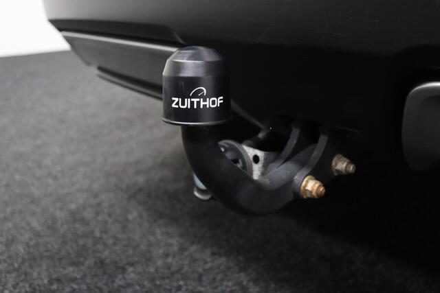 Nissan QASHQAI 1.3 DIG-T Design Edition | Panoramadak | Trekhaak | Cruise-control | 360° Camera | Clima | Navigatie | Parkeersensoren V+A | Keyless | LM Velgen | All-season Banden