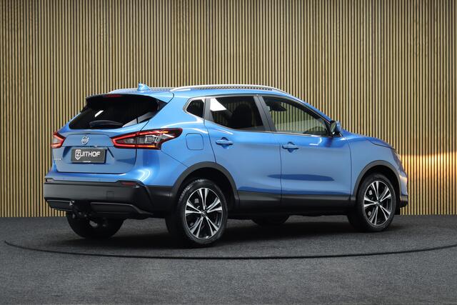Nissan QASHQAI 1.3 DIG-T Design Edition | Panoramadak | Trekhaak | Cruise-control | 360° Camera | Clima | Navigatie | Parkeersensoren V+A | Keyless | LM Velgen | All-season Banden