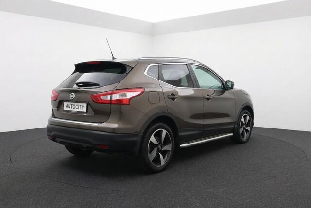 Nissan QASHQAI 1.2 N-Connecta Pano l Camera l Automaat