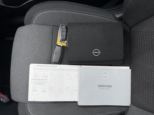 Nissan QASHQAI 1.3 MHEV N-Connecta / Trekhaak (1400 KG Trekgewicht) / All Season Banden / Dode Hoek Detectie / Apple Carplay / Android Auto / Panoramadak / 360 Graden Camera / Cruise Control Adaptief