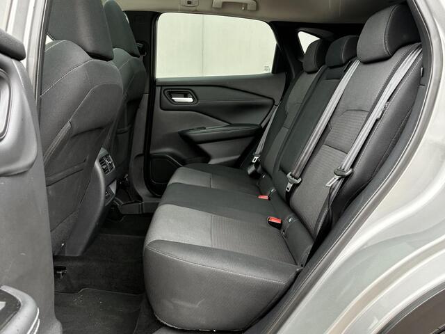 Nissan QASHQAI 1.3 MHEV N-Connecta / Panorama dak / Stoel-/Stuur-/Voorruitverwarming / Adaptieve Cruise Control / Trekgewicht 1.400KG / Achteruit-/360 Camera / Navigatie / Apple Carplay/Android Auto /