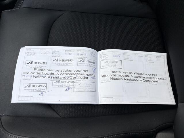 Nissan QASHQAI 1.3 DIG-T Tekna / Airco (automatisch) / Cruise control adaptief / Navigatiesysteem full map /