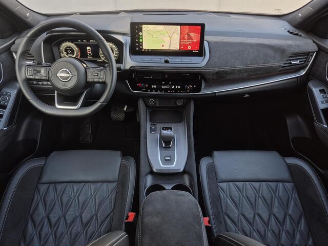 Nissan QASHQAI 1.3 MHEV Xtronic Tekna Plus / 1800kg Trekgewicht / Apple Carplay Android Auto / Bose Audio Installatie / Panorama Dak / Stoel,- Stuur en Voorruit Verwarming / Leder- Alcantara Interieur /
