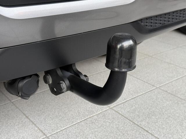 Nissan QASHQAI 1.3 MHEV Xtronic Tekna / Trekhaak / Panoramadak / 1800KG Trekgewicht / Stoel+Stuur Verwarming / 360º Camera / Elektrische Stoelen / Cold Pack /