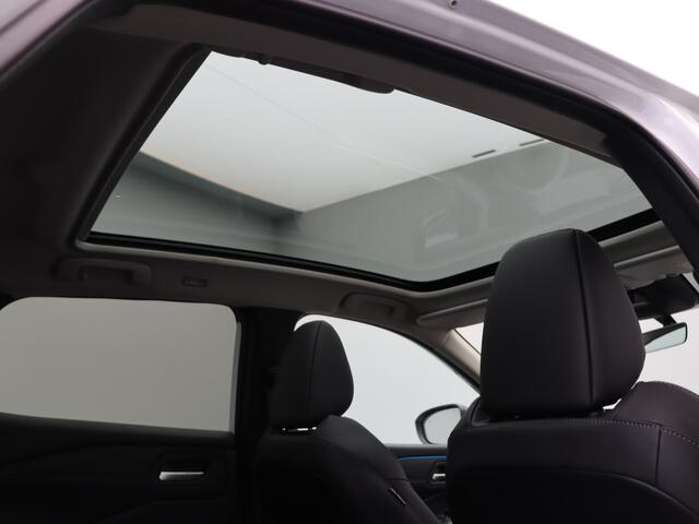 Nissan QASHQAI N-Connecta + Panoramisch glazen dak + Cold Pack Mild-Hybrid 158 Xtronic | 12.3" TFT digitale cockpit | Audiosysteem met DAB, Apple Carplay & Android Auto, USB-aansluiting, stuurwielbediening en 6 luidsprekers | Blind Spot Warning & Intervention (BSW + BSI