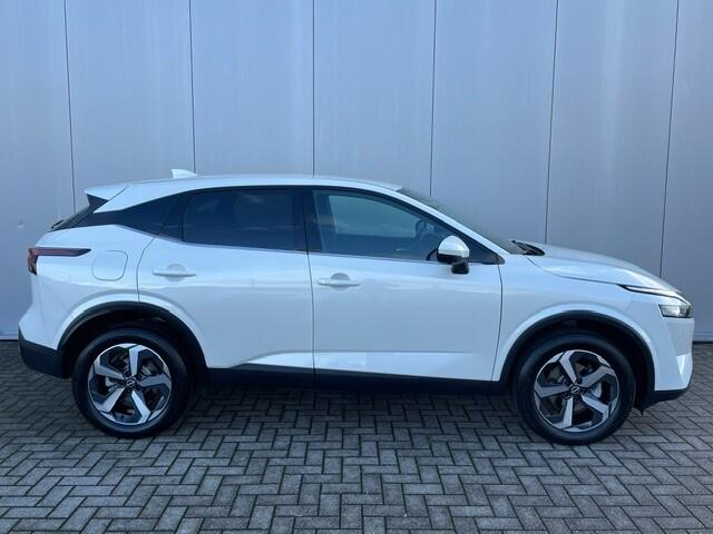 Nissan QASHQAI 1.3 MHEV N-Connecta Automaat Navigatie, Adaptive Cruise Control, LED, 360 Camera, 18"Lm, Stoel/Stuurverwarming