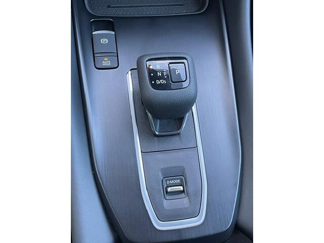 Nissan QASHQAI 1.3 MHEV N-Connecta Automaat Navigatie, Adaptive Cruise Control, LED, 360 Camera, 18"Lm, Stoel/Stuurverwarming