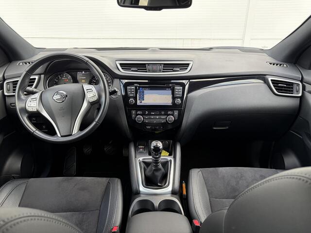 Nissan QASHQAI 1.2 N-Vision / Trekhaak ( 1200 kg ) / Design-pakket / Audio-navigatie full map /
