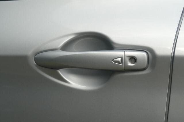 Nissan QASHQAI 1.3 DIG-T N-Connecta | PANO | TREKHAAK | STOELVERWARMING | RIJKLAARPRIJS |