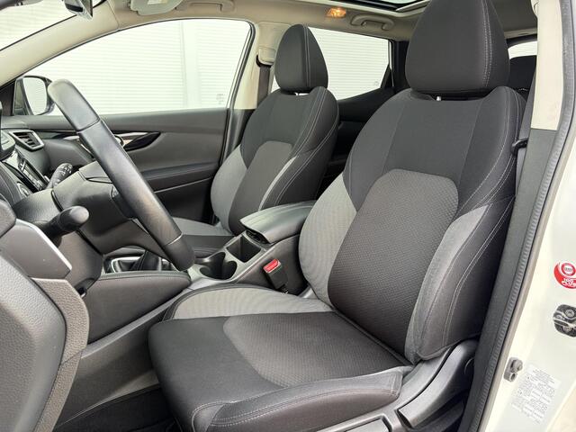 Nissan QASHQAI 1.3 DIG-T Design Edition / Trekhaak ( 1300 kg ) / Apple Carplay/Android Auto / Airco (automatisch) /