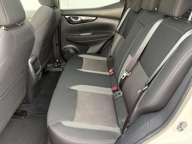 Nissan QASHQAI 1.3 DIG-T Design Edition / Trekhaak ( 1300 kg ) / Apple Carplay/Android Auto / Airco (automatisch) /