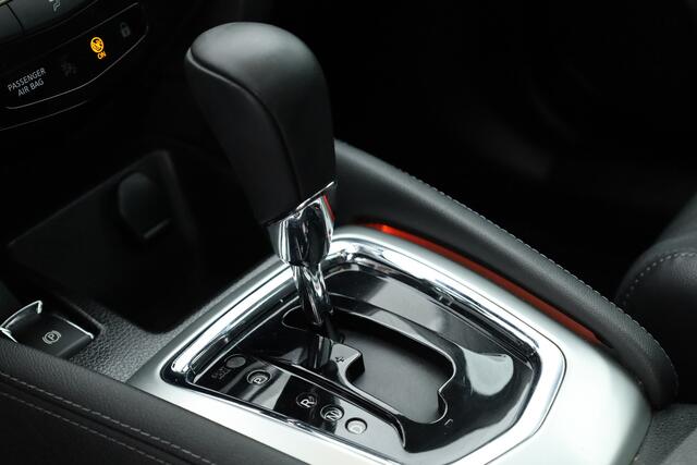 Nissan QASHQAI 1.2 Tekna | Cruise | 360cam | Dodehoek. | Pano | Trekhaak | Stoelverw. | Achteruitrijcamera