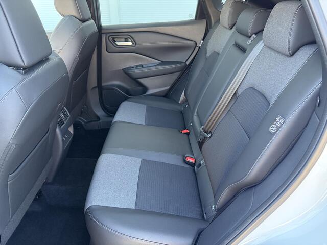 Nissan QASHQAI 1.3 MHEV Xtronic N-Connecta Automaat / Facelift Model / Fabrieksgarantie tot 04-2028<100.000 / Trekgewicht 1800 kg / Cold Pack & Pack Easy / Panorama dak / Head Up Display / Elektrische achterklep / Adaptief cruise control / Rondomzicht camera /