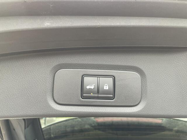 Nissan QASHQAI 1.3 MHEV Xtronic N-Connecta Automaat | Head up Display | Cold Pack | Adaptieve Cruise Control | Panoramadak