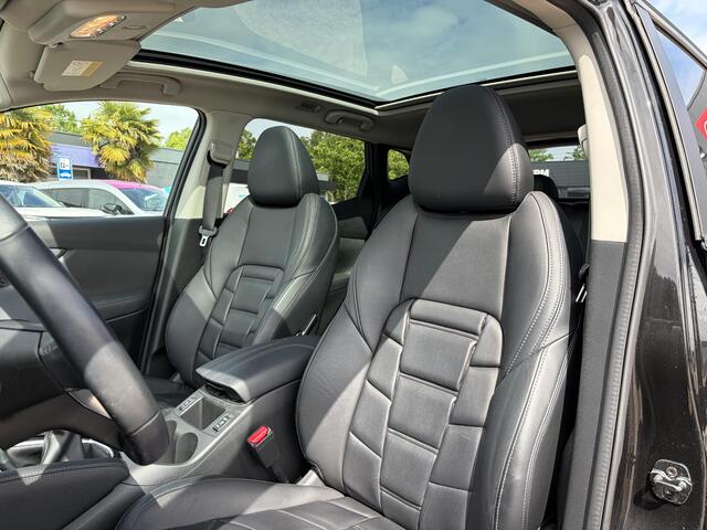 Nissan QASHQAI 1.3 DIG-T Premium Edition incl. trekhaak / BTW / LEDER /