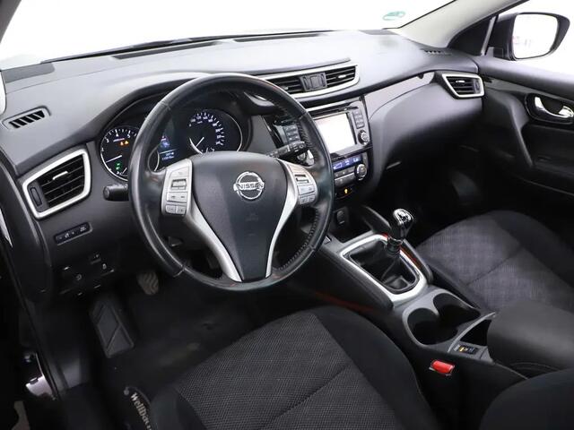 Nissan QASHQAI 1.2 Business Edition Gratis Afleverpakket! | Achteruitrijcamera | Panoramadak |