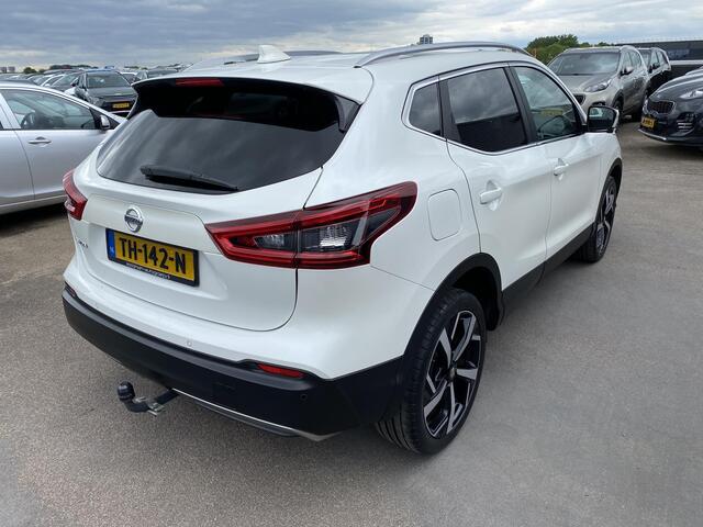 Nissan QASHQAI 1.2 Tekna Automaat, Trekhaak, Panoramadak, 360" Camera, Stoelverwarming, Navigatie, PDC